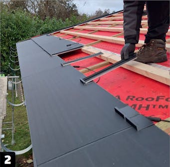 Nyt tag med solceller: Du behøver ikke længere at måle op Nyt tag med solceller: Du behøver ikke længere at måle op